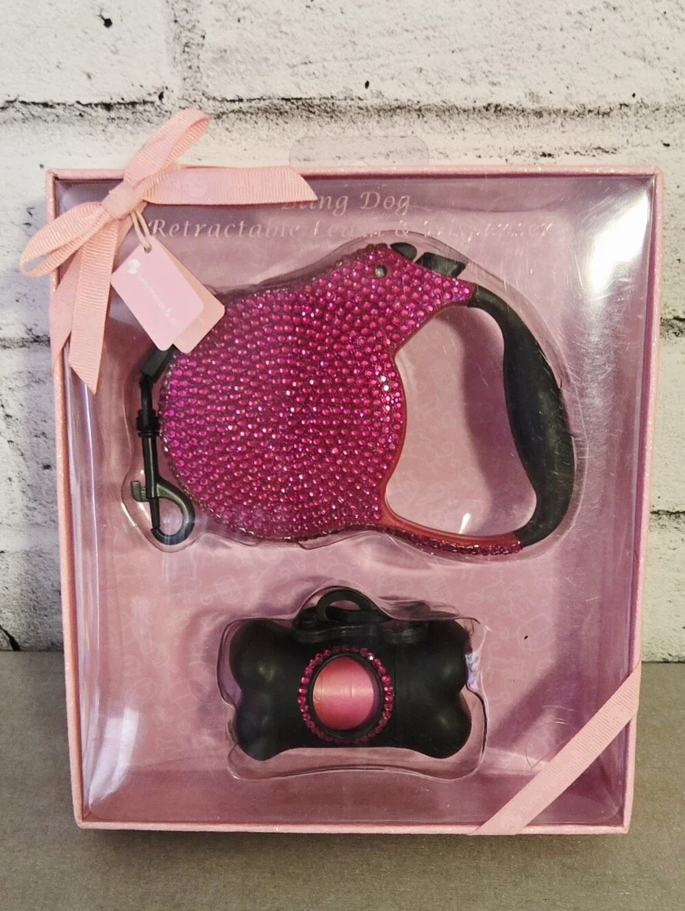Bling Pink Rhinestone Retractable Dog Leash Dispenser Set NIB